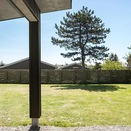 Feriehus 4 Bedroom Beautiful In Sjaellands Odde *