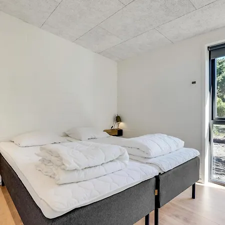 Prázdninový dům 4 Bedroom Beautiful In Sjaellands Odde *