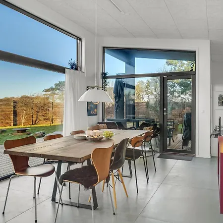 Feriehus 4 Bedroom Beautiful In Sjaellands Odde Yderby