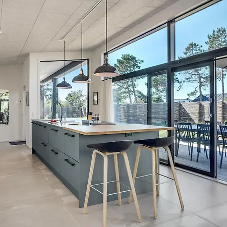 4 Bedroom Beautiful In Sjaellands Odde بيت للعطل